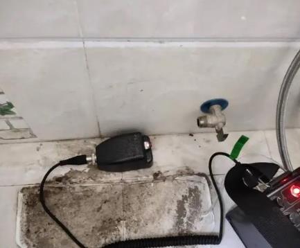 温泉屋顶漏水维修公司分享下卫生间漏水的危害及解决方法